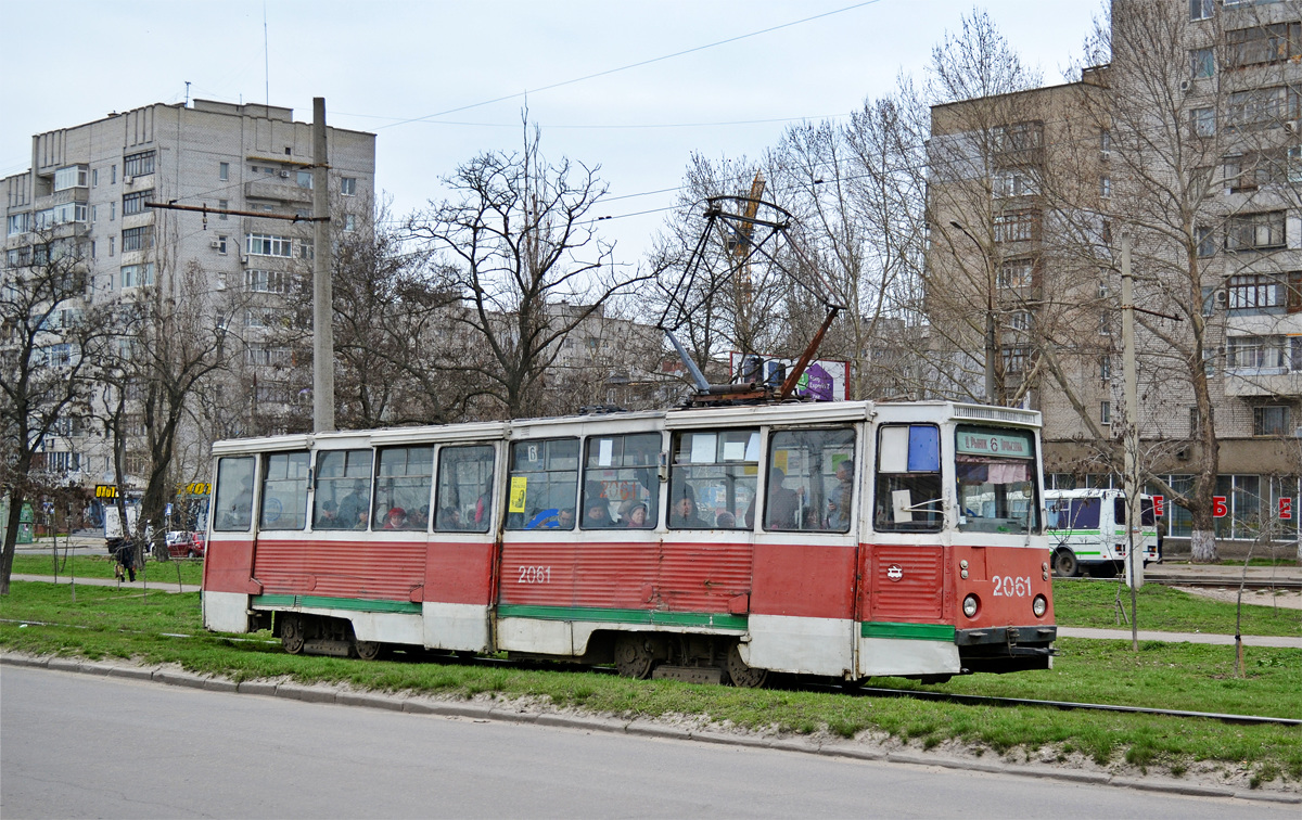 Николаев, 71-605 (КТМ-5М3) № 2061