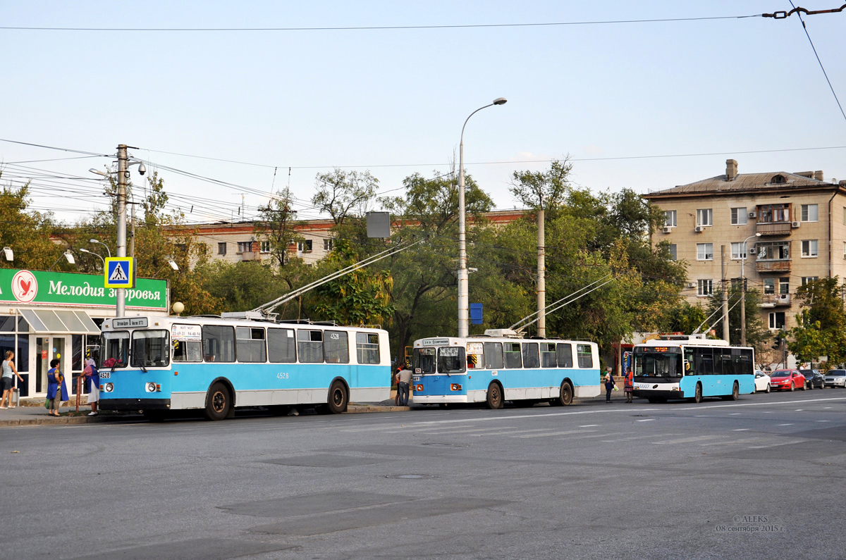 Волгоград, ЗиУ-682В-012 [В0А] № 4528; Волгоград, ЗиУ-682В [В00] № 4491; Волгоград, ВМЗ-5298.01 (ВМЗ-463) № 4607