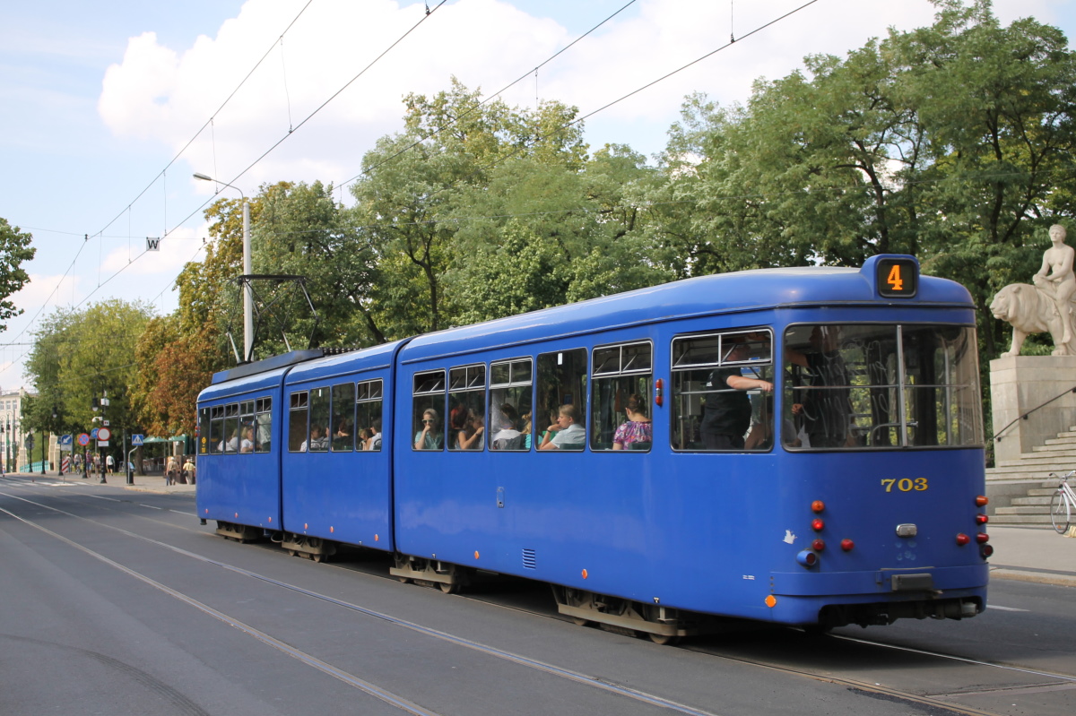 Познань, Duewag GT8 № 703