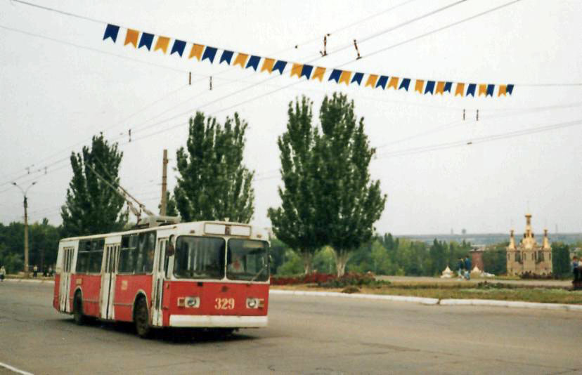 Алчевск, ЗиУ-682В-012 [В0А] № 329; Алчевск — Старые фотографии: Серии иностранных авторов