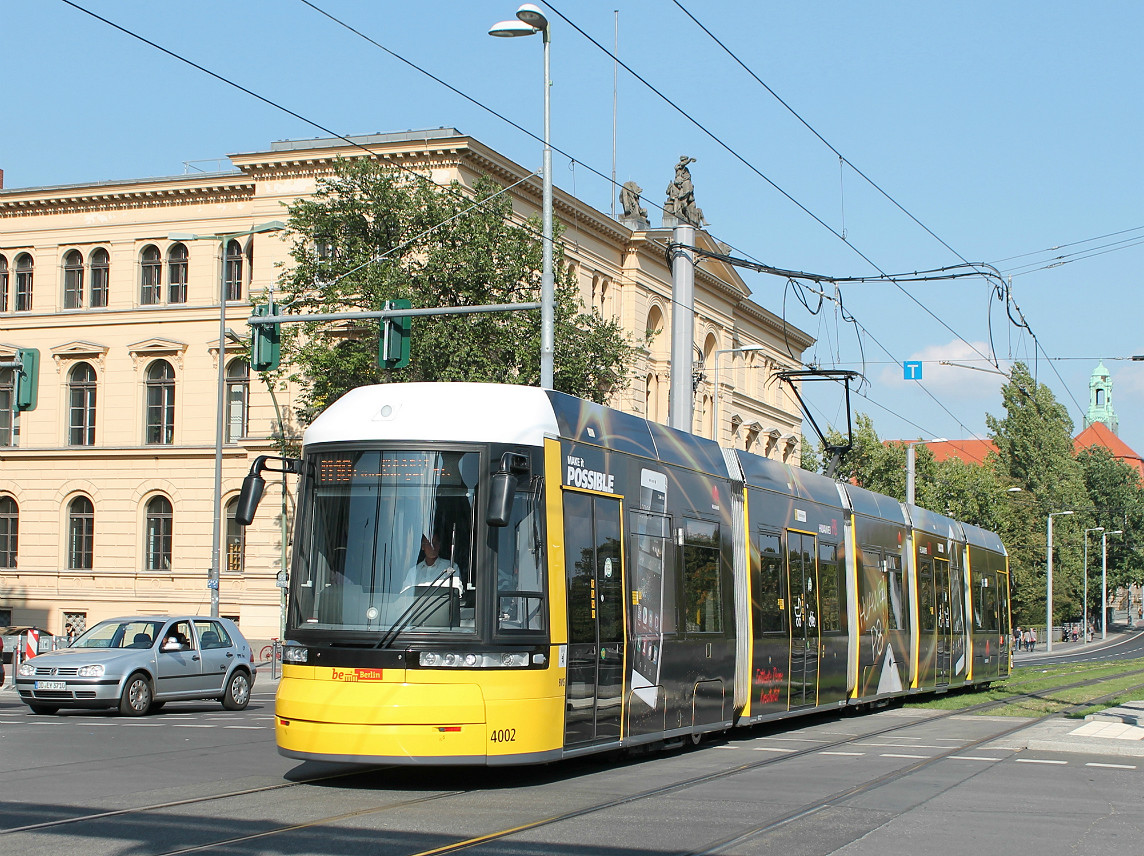 Berlin, Bombardier Flexity Berlin (GT6-08ZR/F6Z) N°. 4002