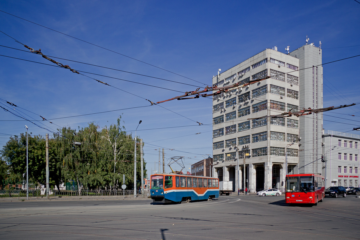 Казань, 71-608КМ № 1121