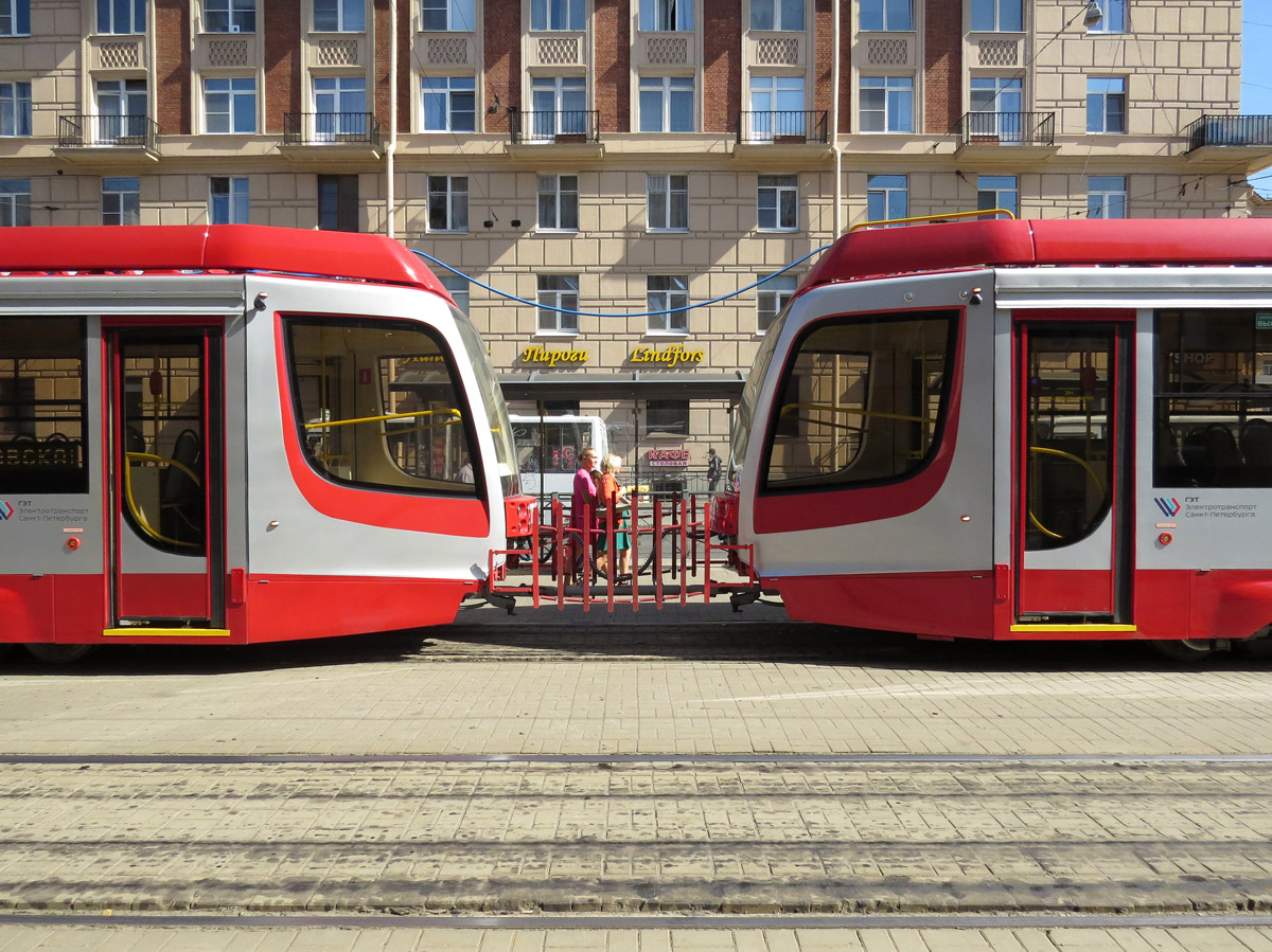 Санкт-Петербург, 71-623-03 № 7914; Санкт-Петербург, 71-623-03 № 7915