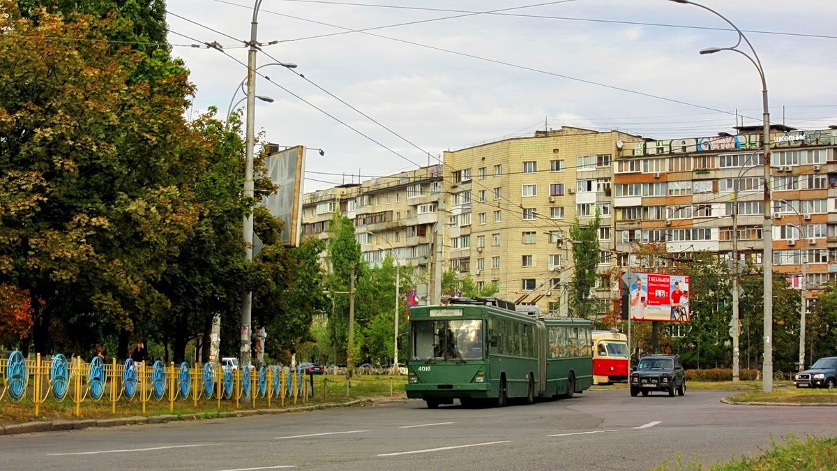 Киев, Киев-12.03 № 4016