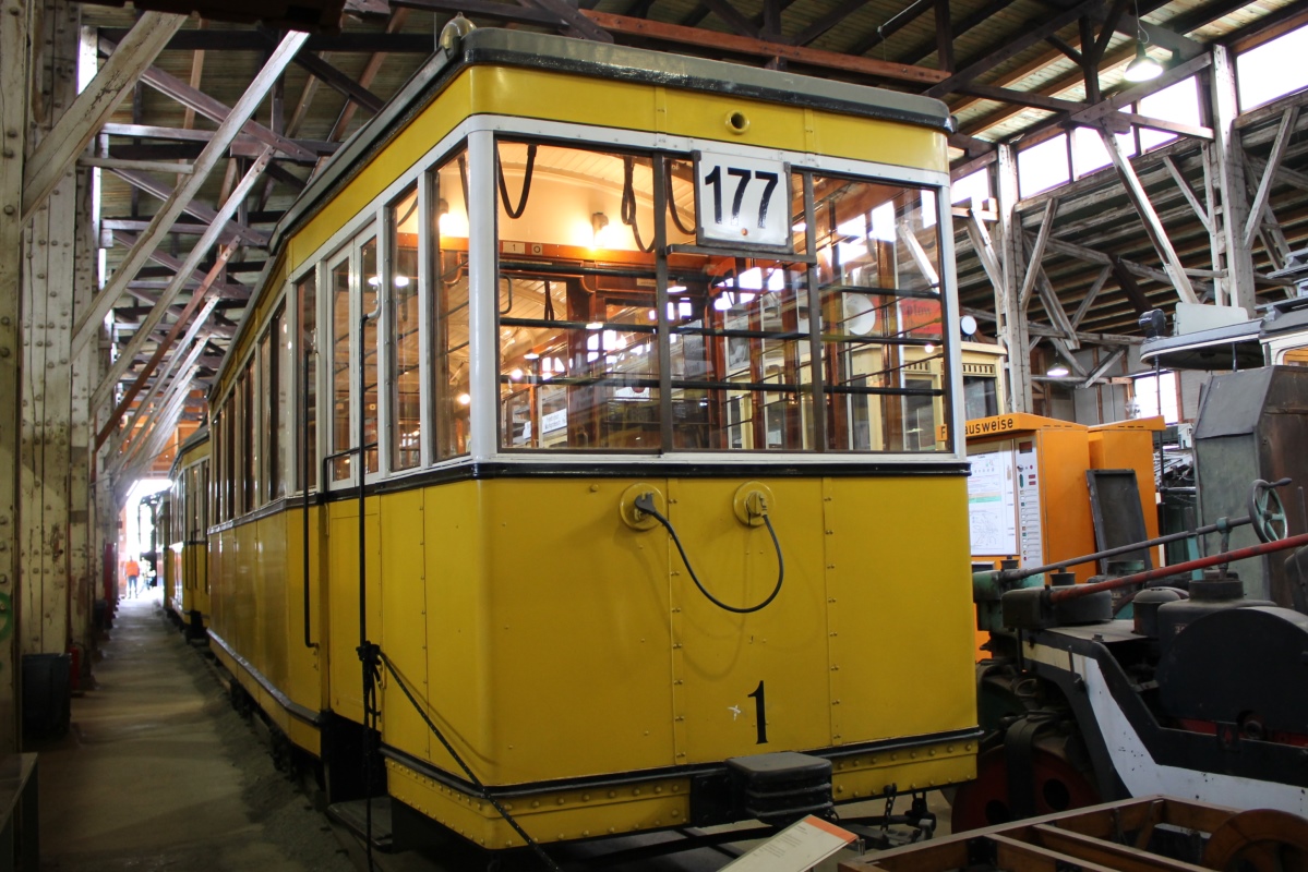 Берлин, B 24 № 1