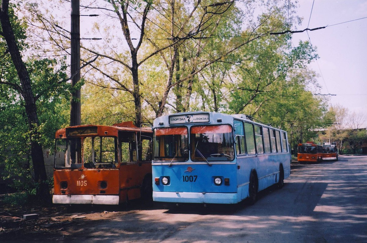 Красноярск, ЗиУ-682В № 1105; Красноярск, ЗиУ-682В-012 [В0А] № 1007