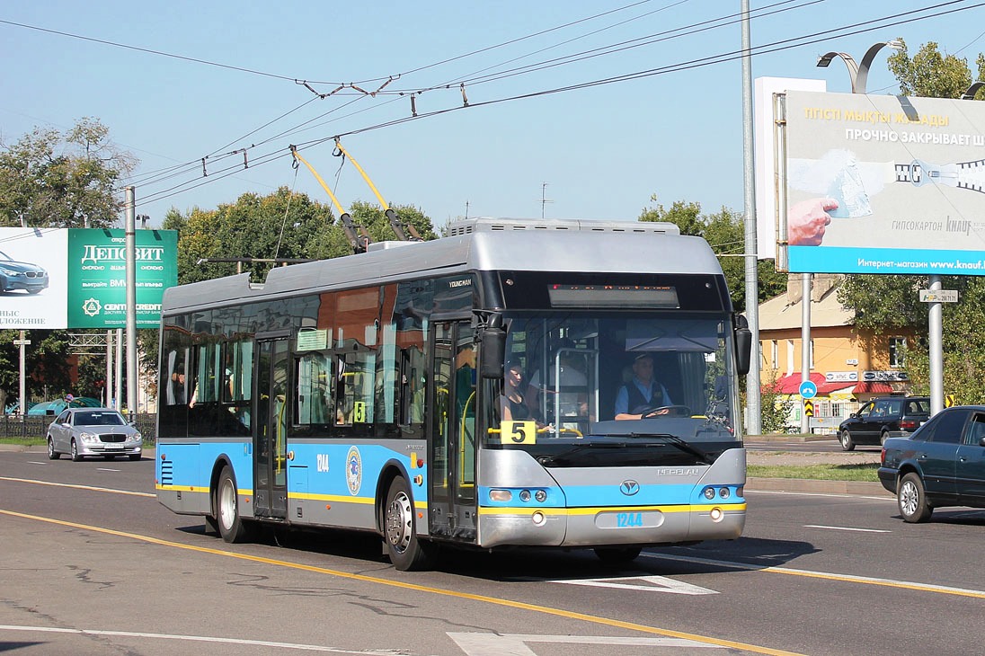 Алматы, YoungMan JNP6120GDZ (Neoplan Kazakhstan) № 1244