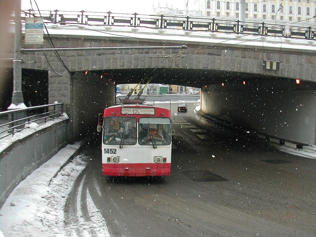 Москва, ЗиУ-682В-013 [В0В] № 1452