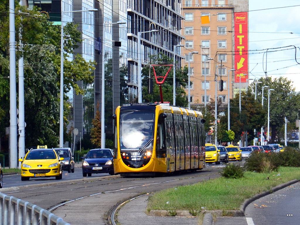 Будапешт, CAF Urbos 3 № 2202; Будапешт — Новые вагоны