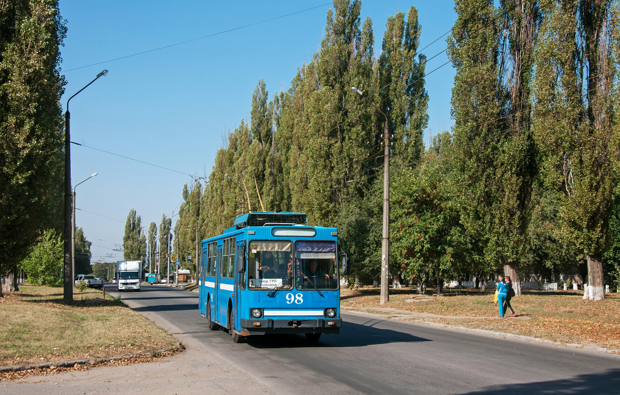 Полтава, ЮМЗ Т2 № 98