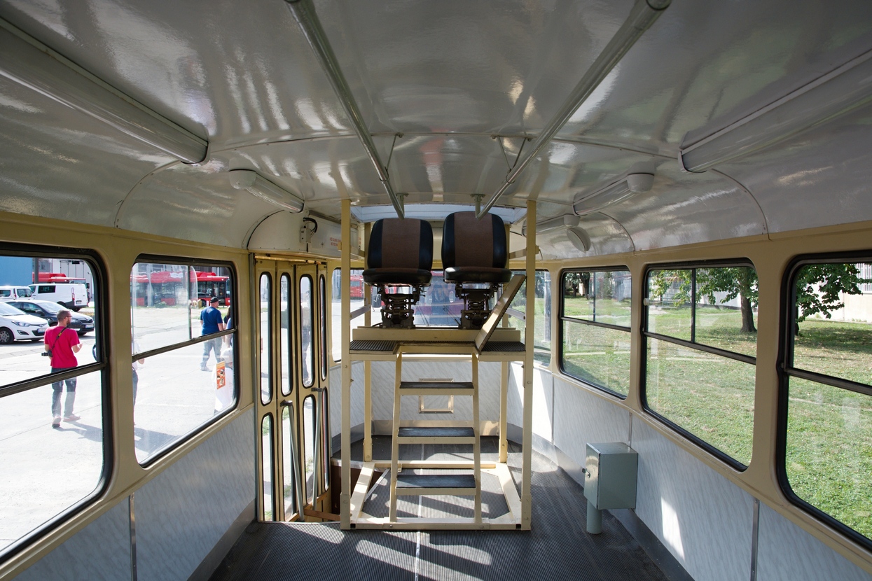 Братислава, Tatra T3 № 8437