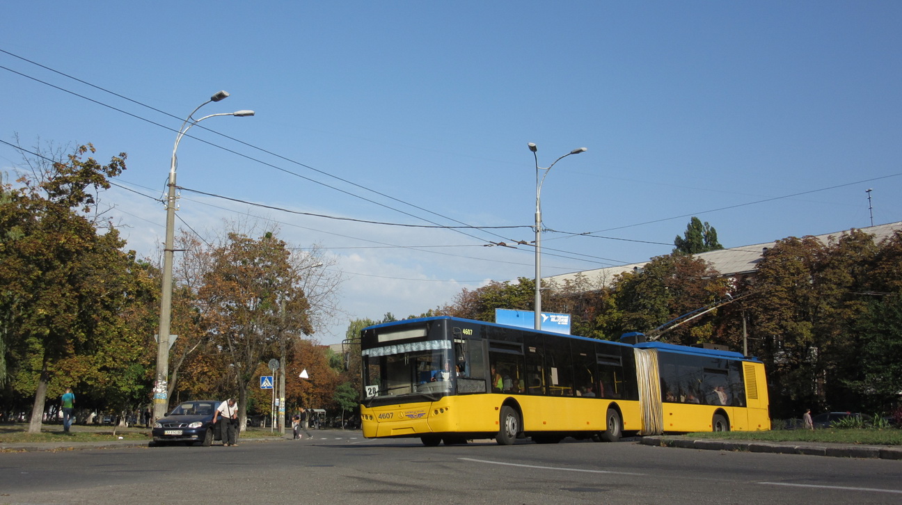 Киев, ЛАЗ E301D1 № 4607