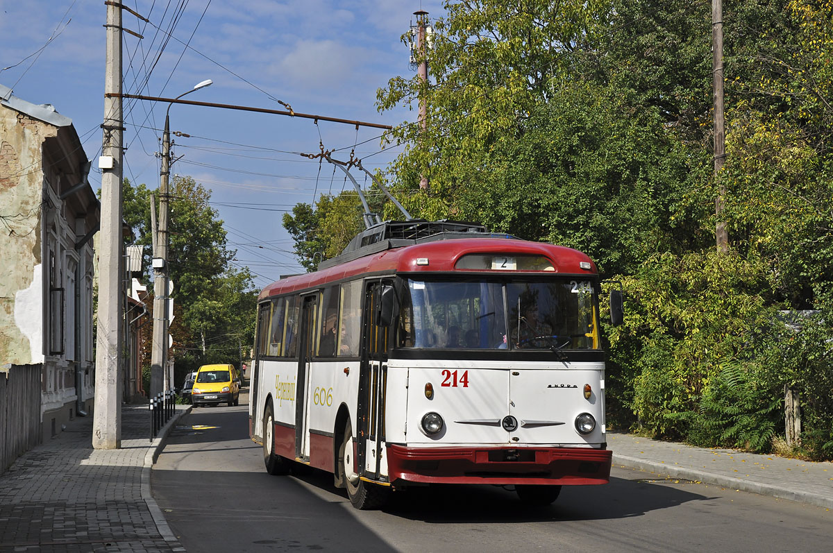 切爾諾夫策, Škoda 9TrH27 # 214