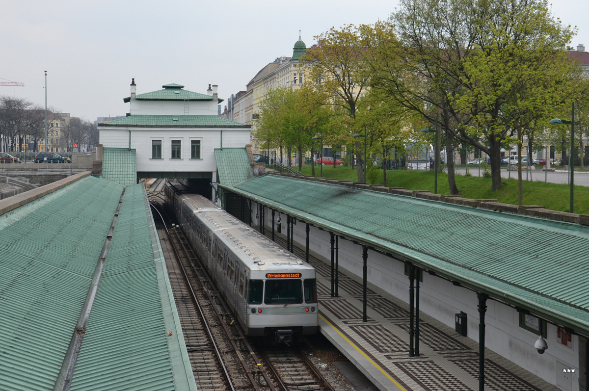 维也纳 — U-Bahn — line U4