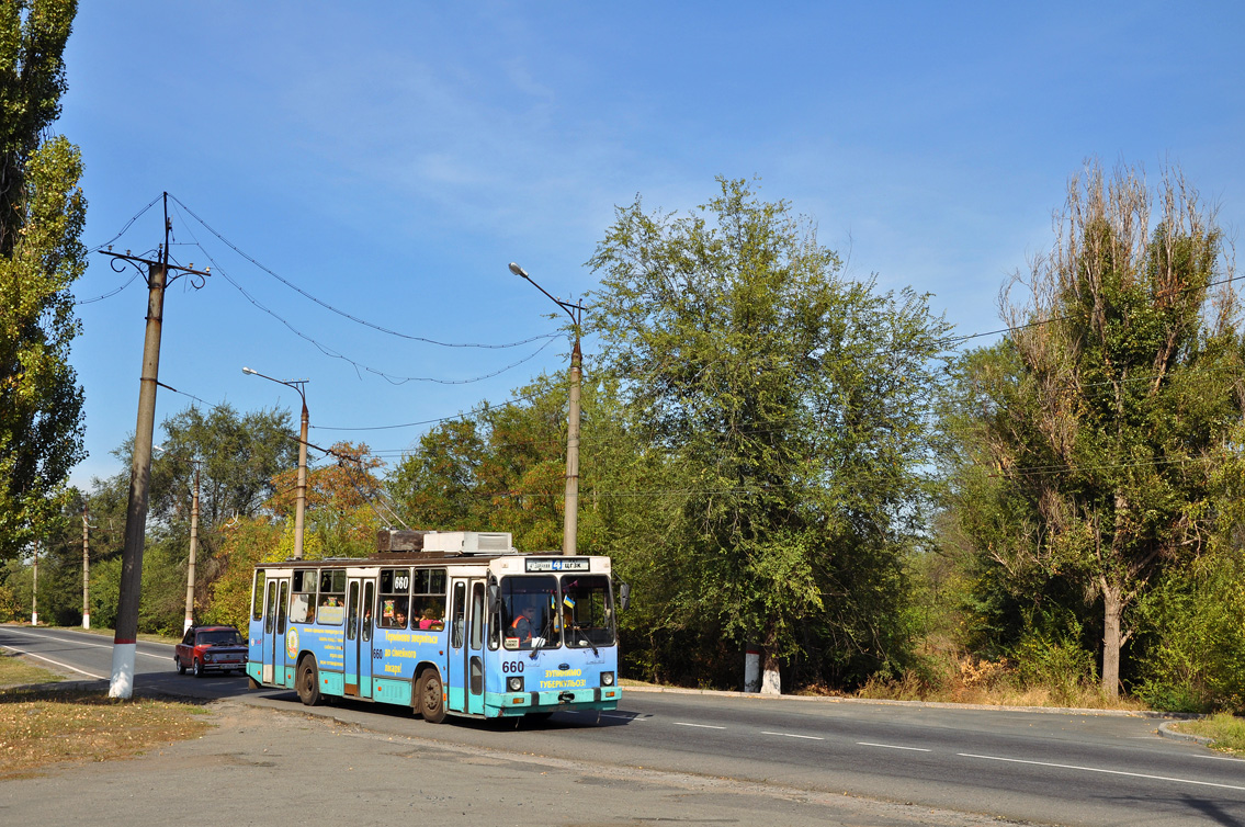 Krîvîi Rih, YMZ Т2 mod. 7 Nr. 660