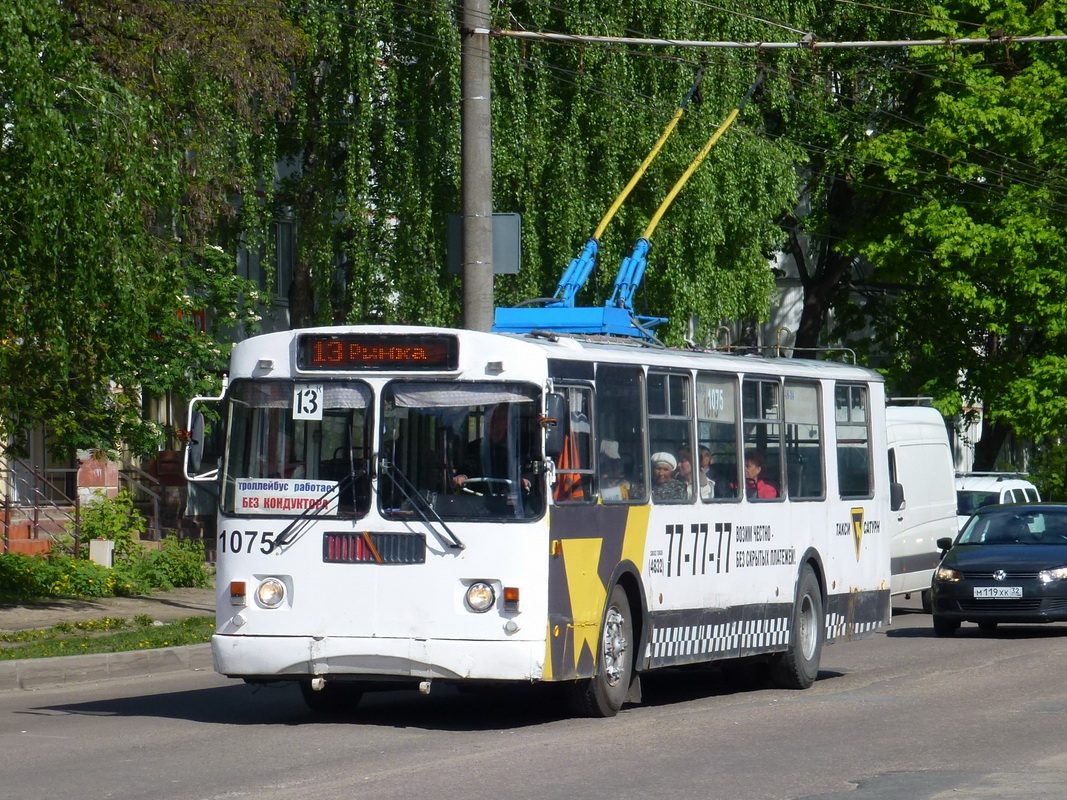 Брянск, ЗиУ-682Г-016 (012) № 1075