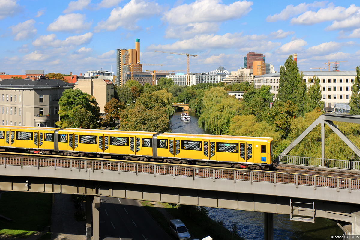 Берлин, BVG HK06 № 1019-3; Берлин, BVG HK06 № 1019-4
