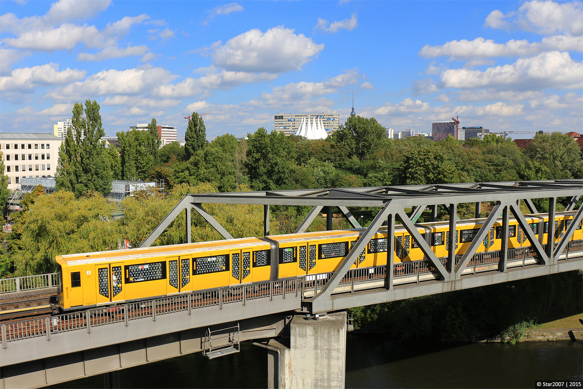 Берлин, BVG HK06 № 1011-1