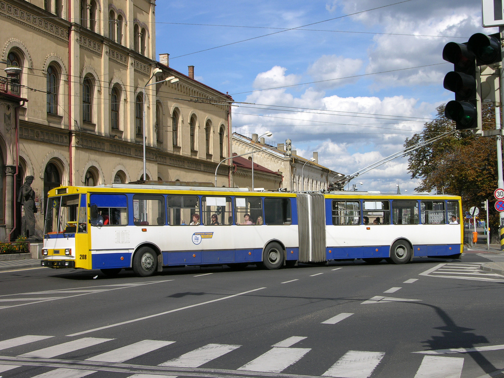 Teplice, Škoda 15Tr07/6 — 208