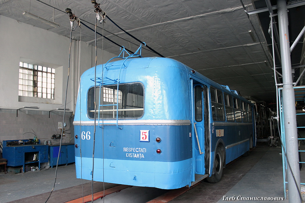 Кишинёв, ЗиУ-5Д № 66
