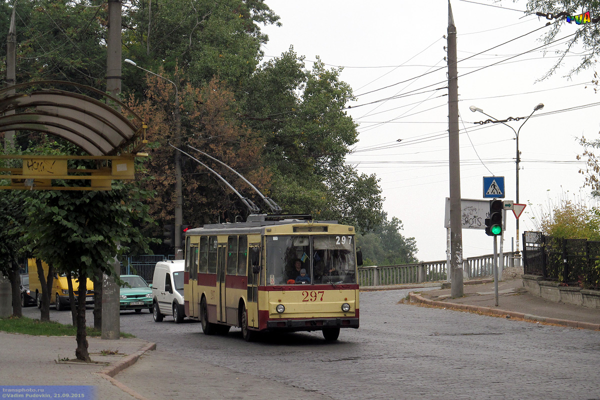 Чернівці, Škoda 14Tr89/6 № 297