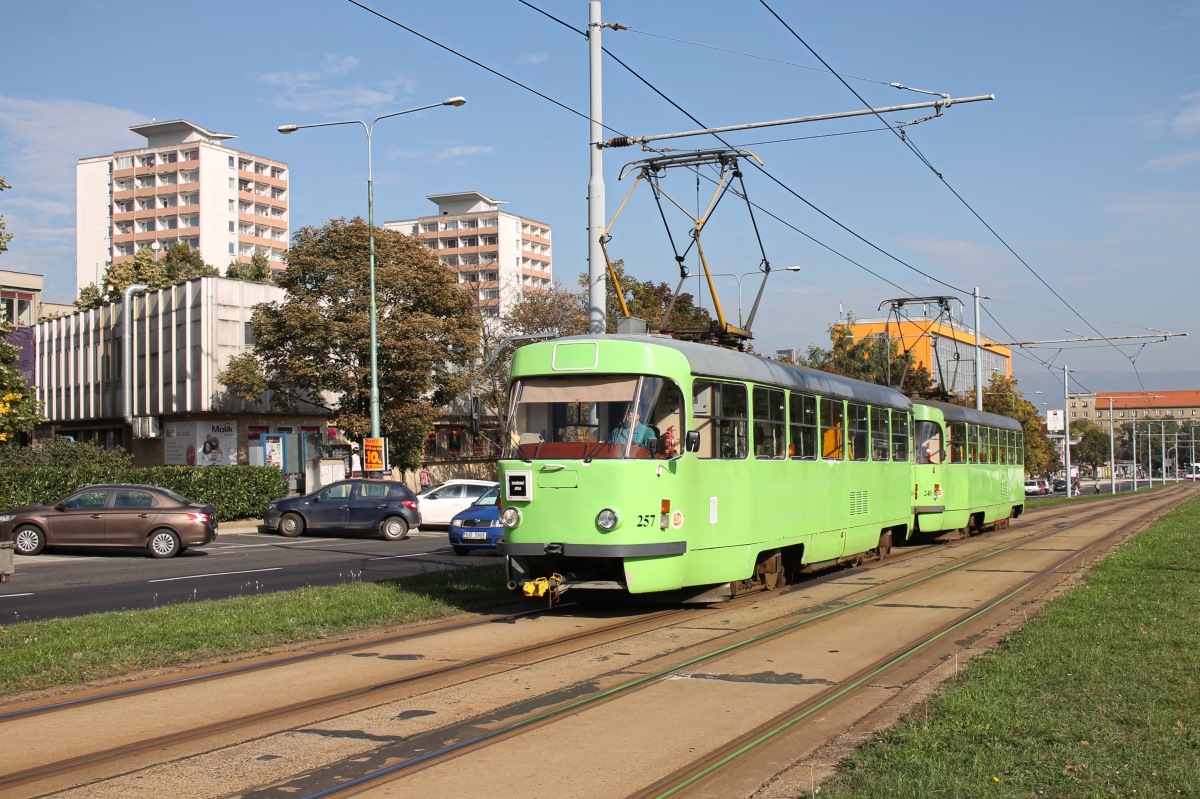 Мост ― Литвинов, Tatra T3M.3 № 257