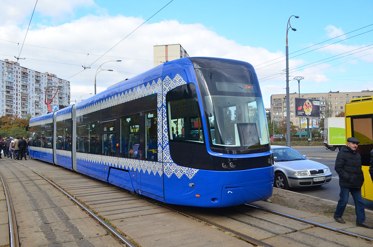 Киев, PESA 71-414К (Fokstrot) № 751; Киев — Парад трамваев 10.10.2015; Киев — Презентации новой техники; Киев — Трамваи без номеров
