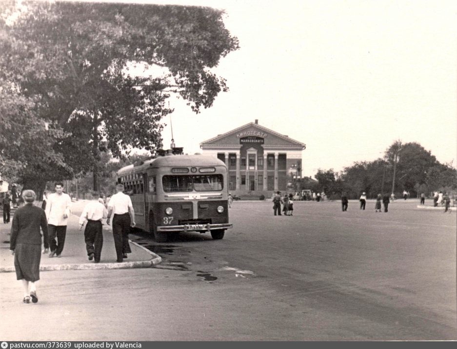 Omszk, MTB-82D — 37; Omszk — Historical photos