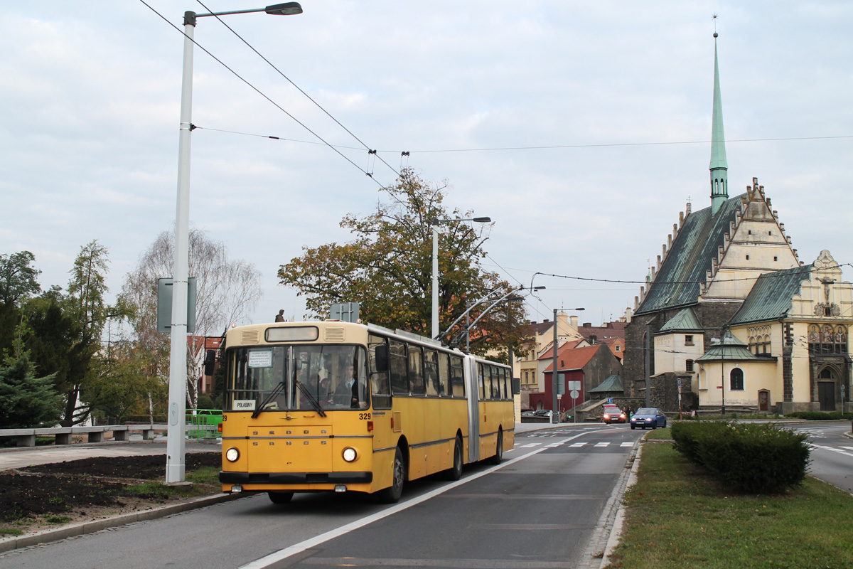 Пардубице, Škoda Sanos S 200 Tr № 329