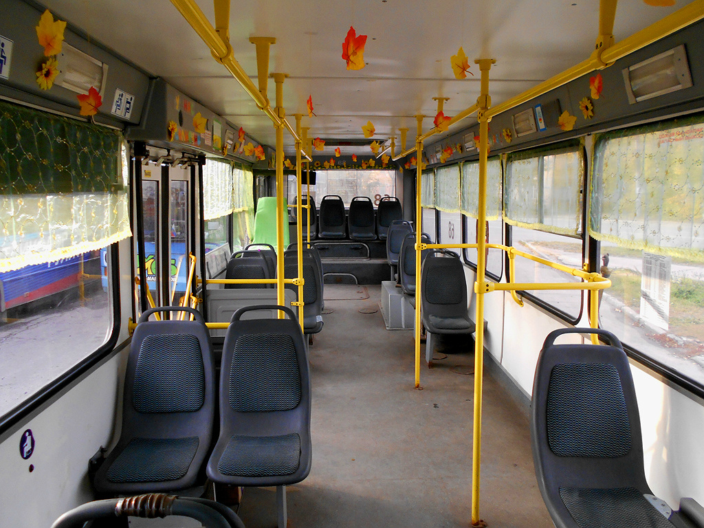 Твер, ЛиАЗ-5280 № 68; Твер — Салоны и кабины троллейбусов