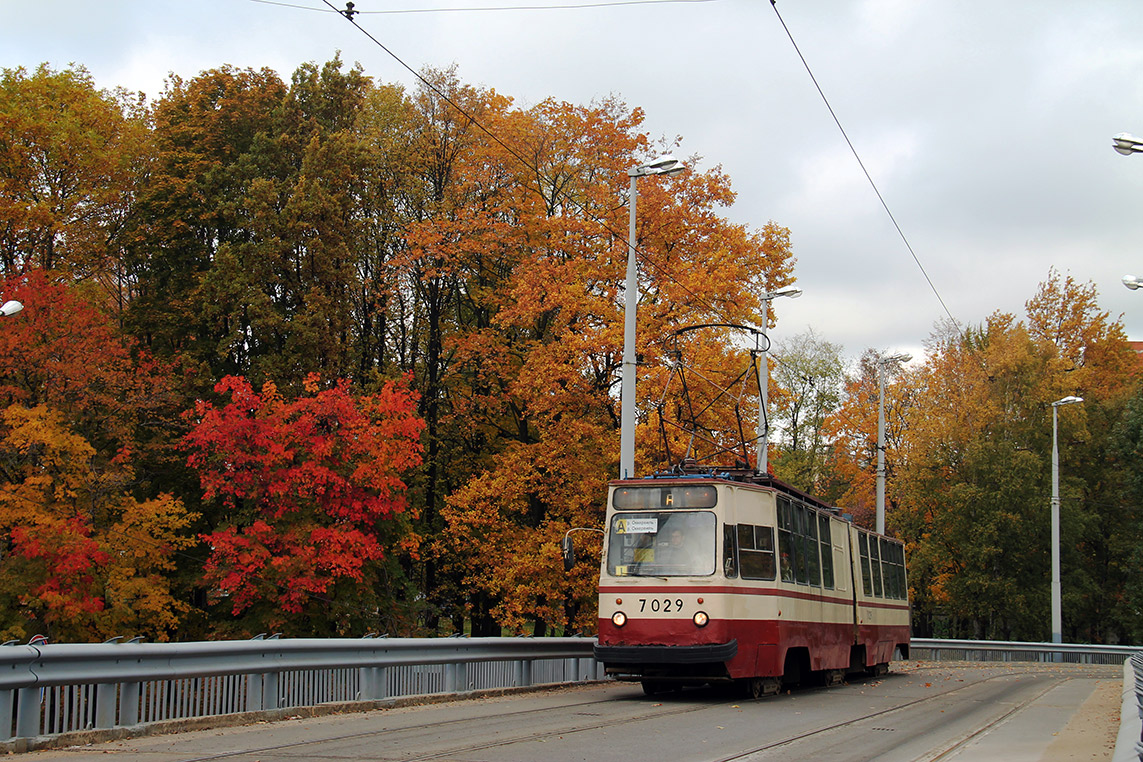 Saint-Petersburg, LVS-86K č. 7029