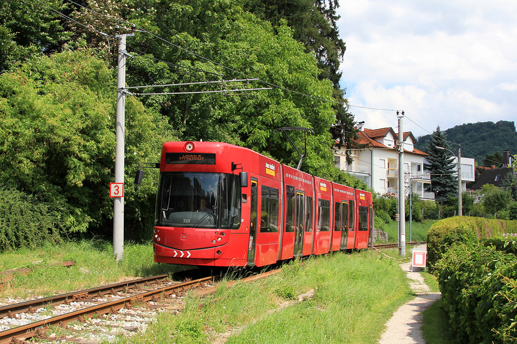 Гмунден – Форхдорф – Ламбах, Bombardier Flexity Outlook № 320