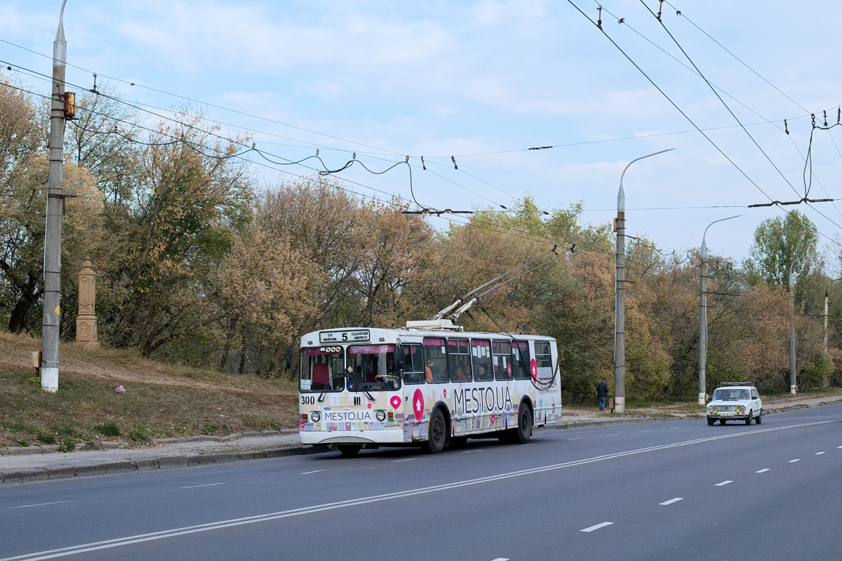 Сумы, ЗиУ-682Г-016 (012) № 300