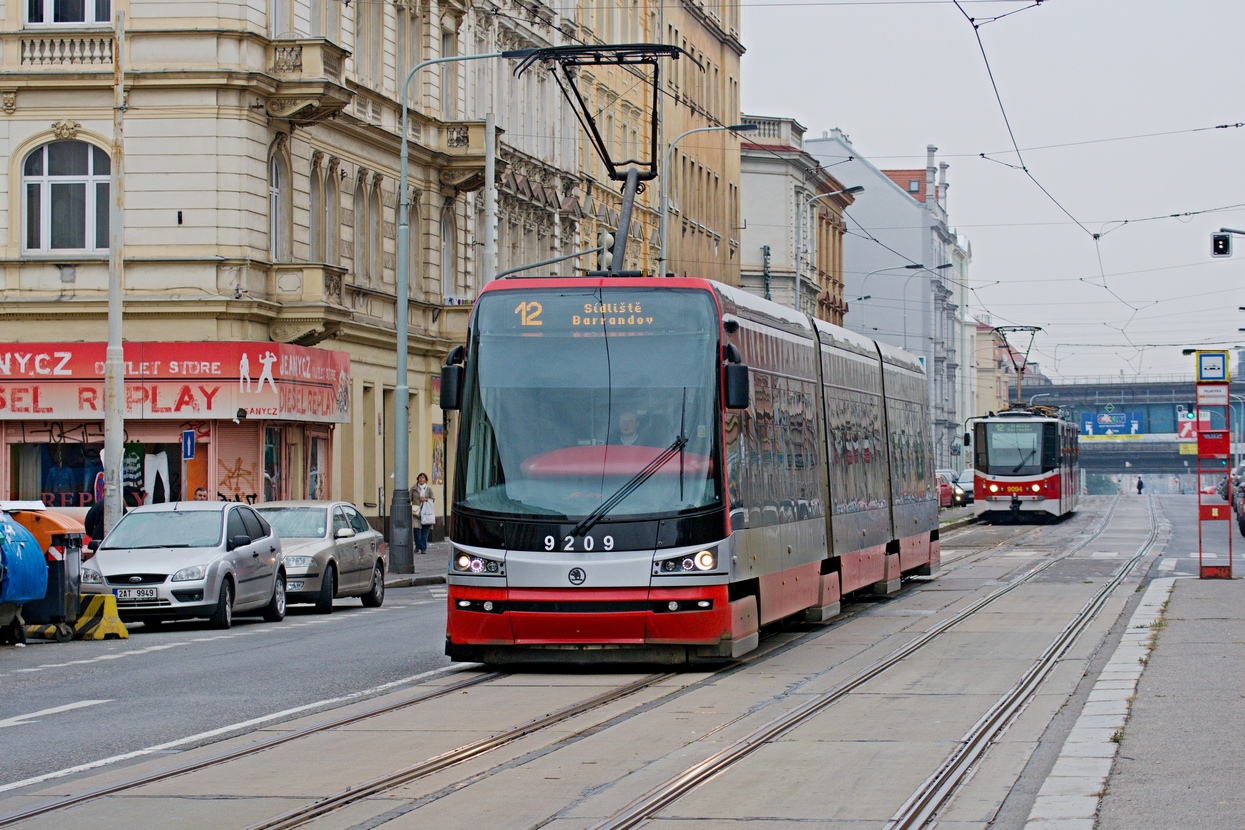 Praga, Škoda 15T1 ForCity Alfa Praha Nr. 9209