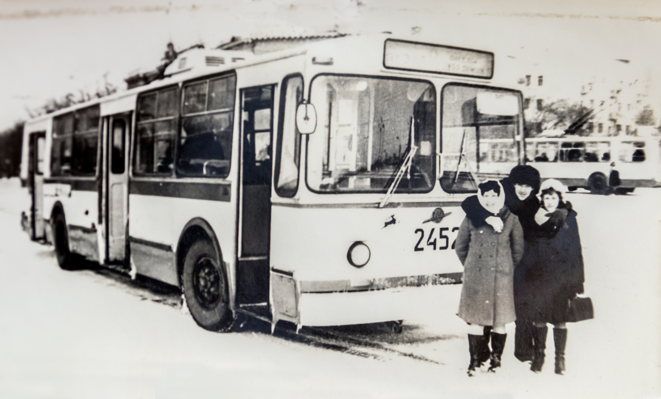 Нижний Новгород, ЗиУ-682В № 2452