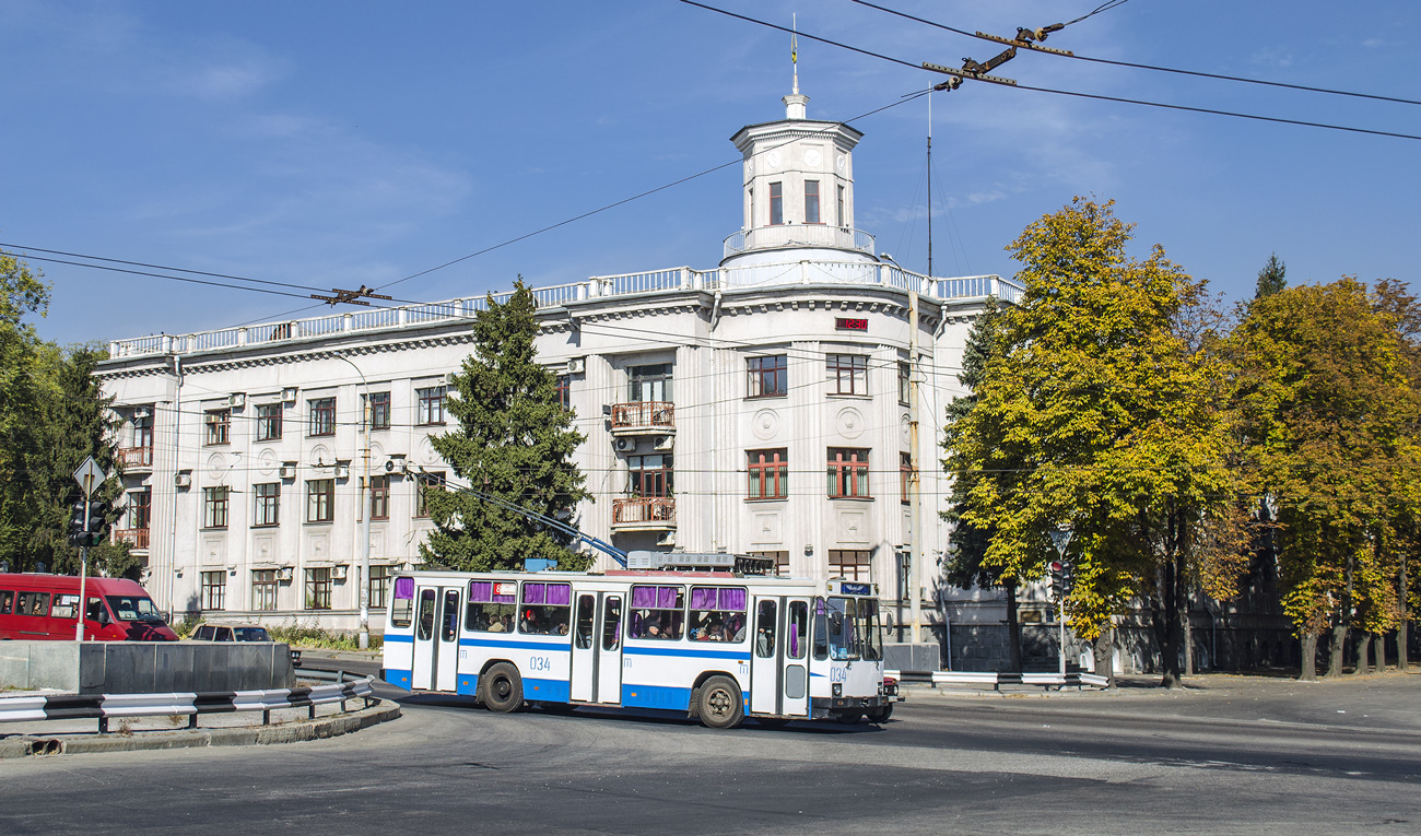 Запорожье, ЮМЗ Т2 № 034