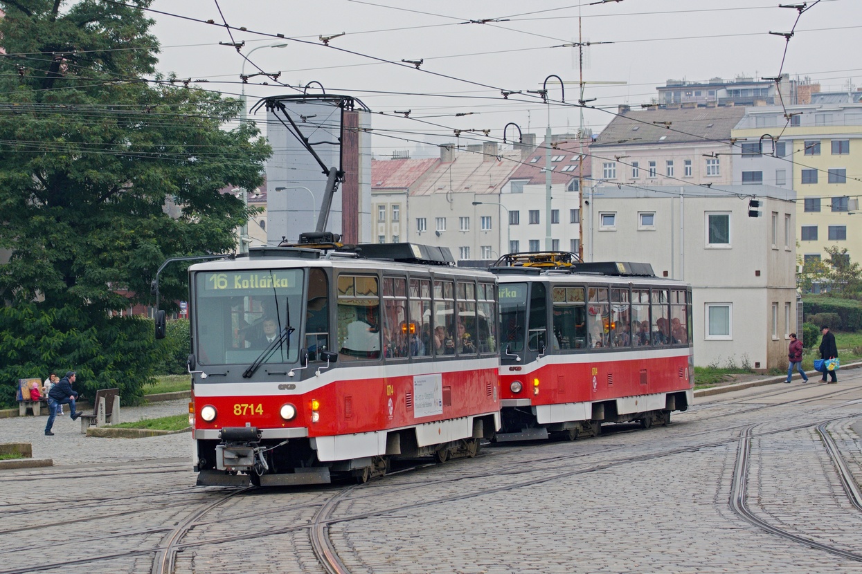 Прага, Tatra T6A5 № 8714