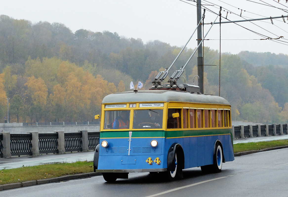 სანქტ-პეტერბურგი, YaTB-1 № 44; Moscow — 82nd Anniversary Trolleybus Parade on October 24, 2015