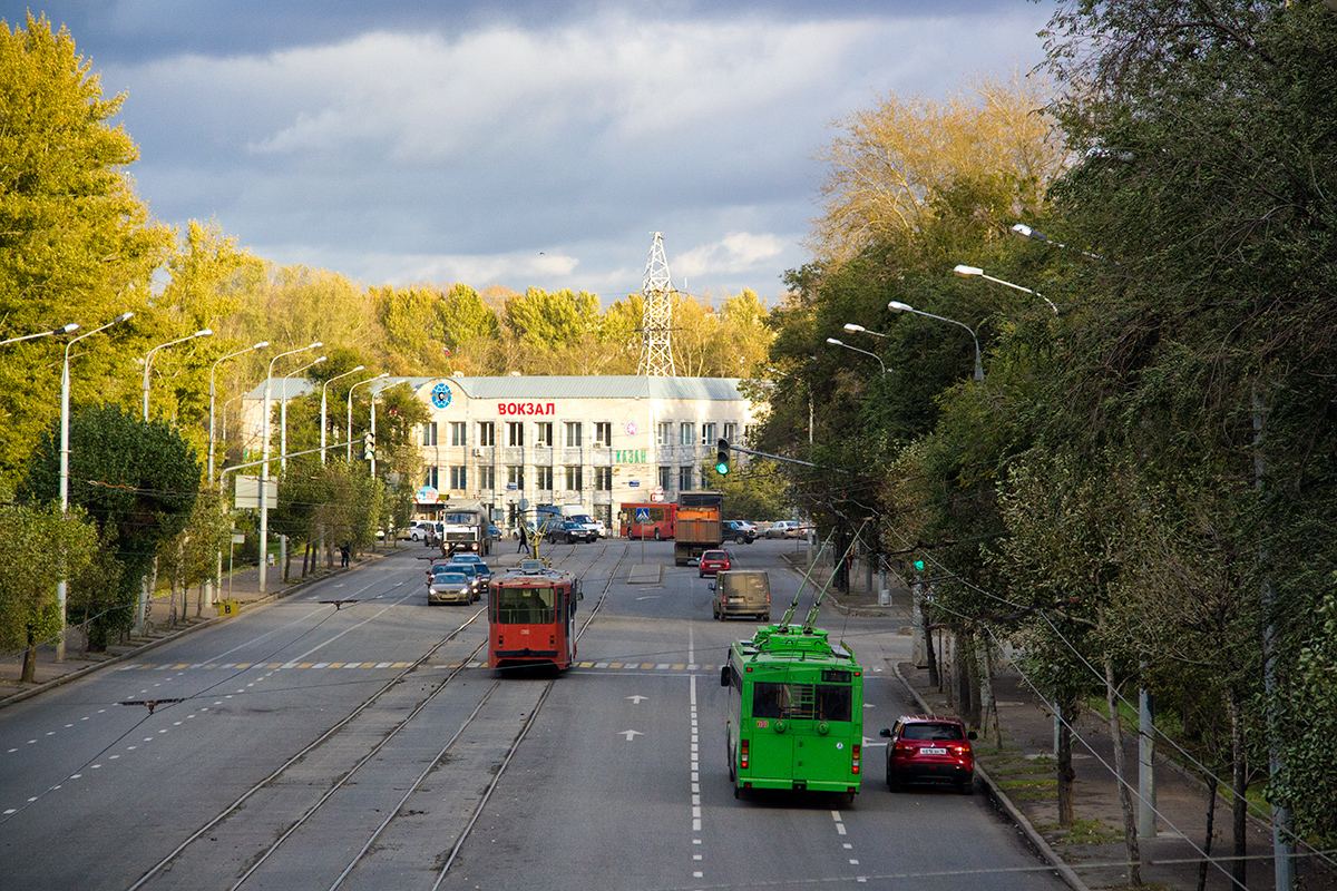 Kazan, 71-402 # 1232; Kazan, Trolza-5275.03 “Optima” # 2315 Kazan, 71-402 # 1232; Kazan, Trolza-5275.03 “Optima” # 2315