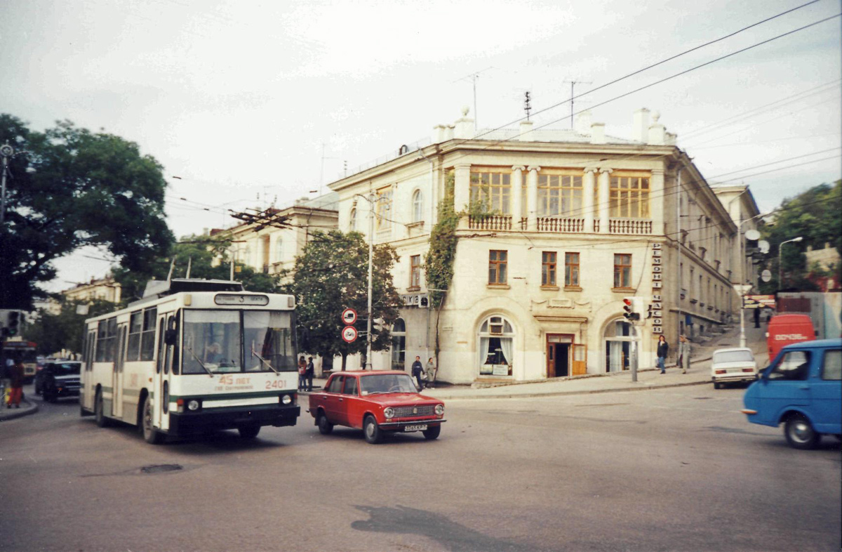 Севастополь, ЮМЗ Т2 № 2401
