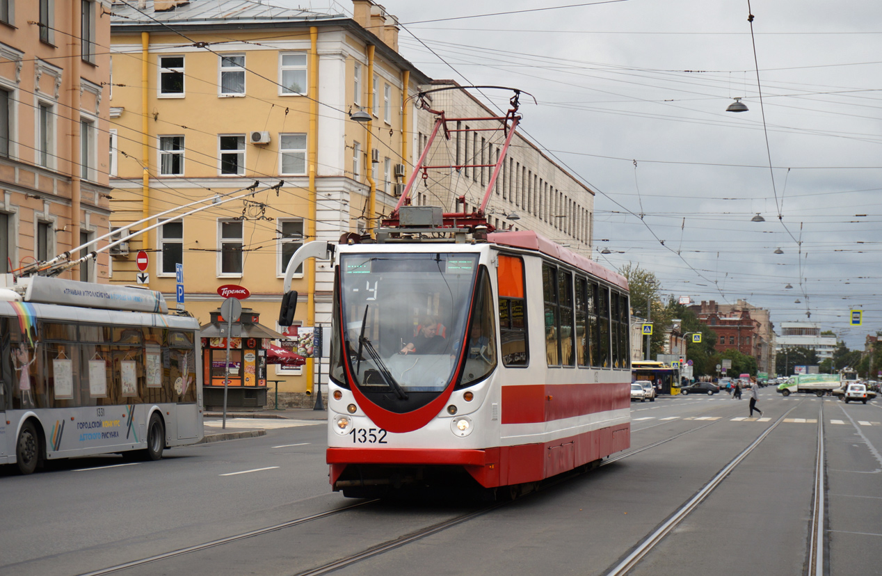 Санкт-Петербург, 71-134А (ЛМ-99АВН) № 1352