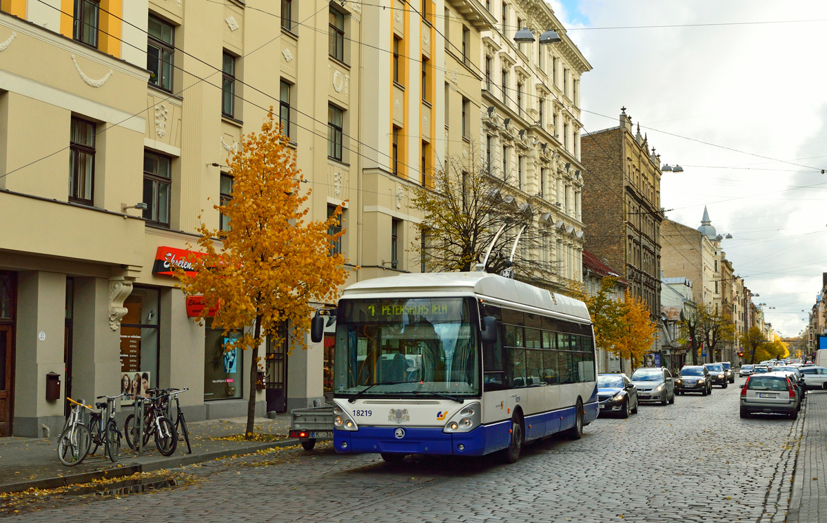 Рига, Škoda 24Tr Irisbus Citelis № 18219