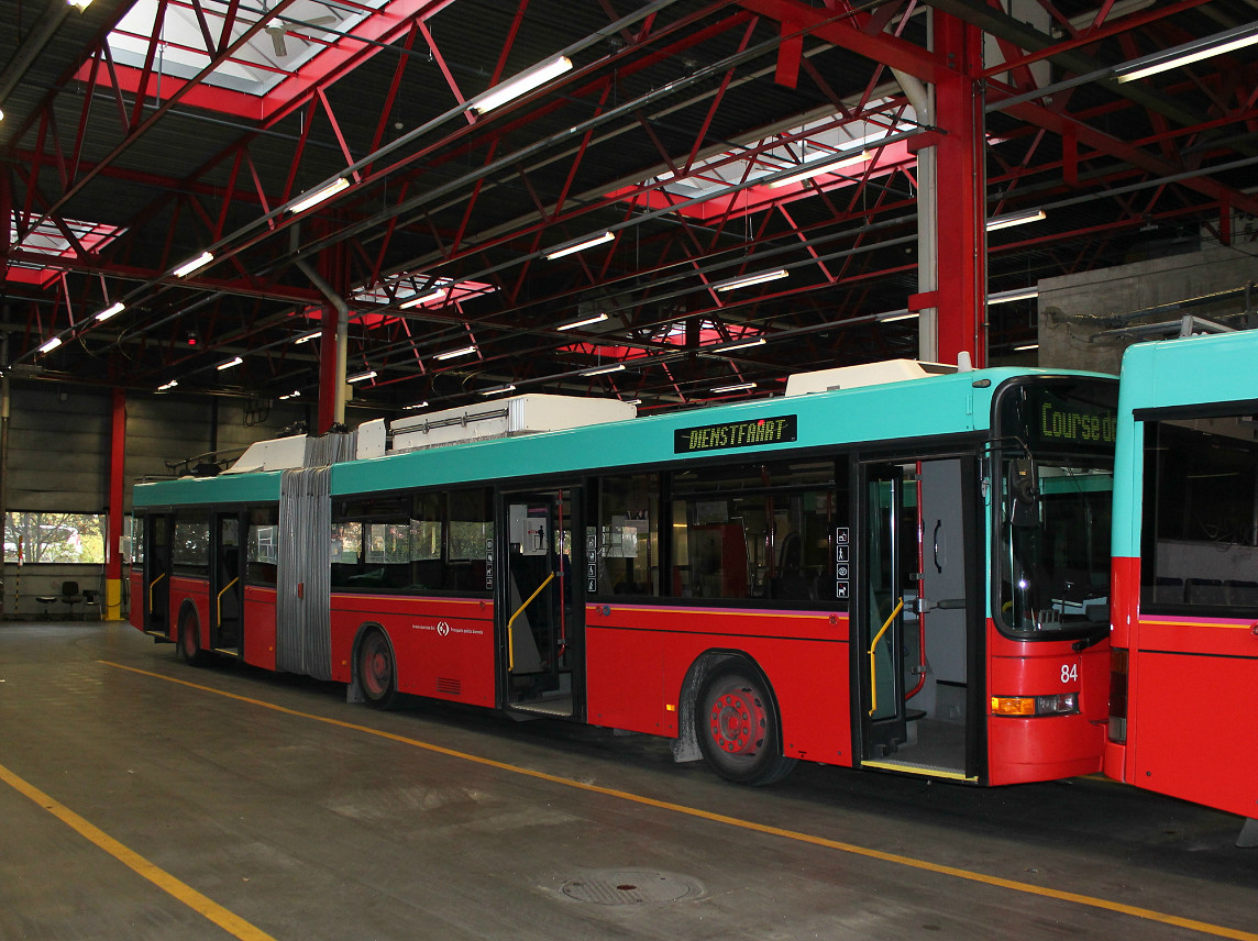 Биль, Hess SwissTrolley 2 (BGT-N1) № 84 Биль, Hess SwissTrolley 2 (BGT-N1) № 84