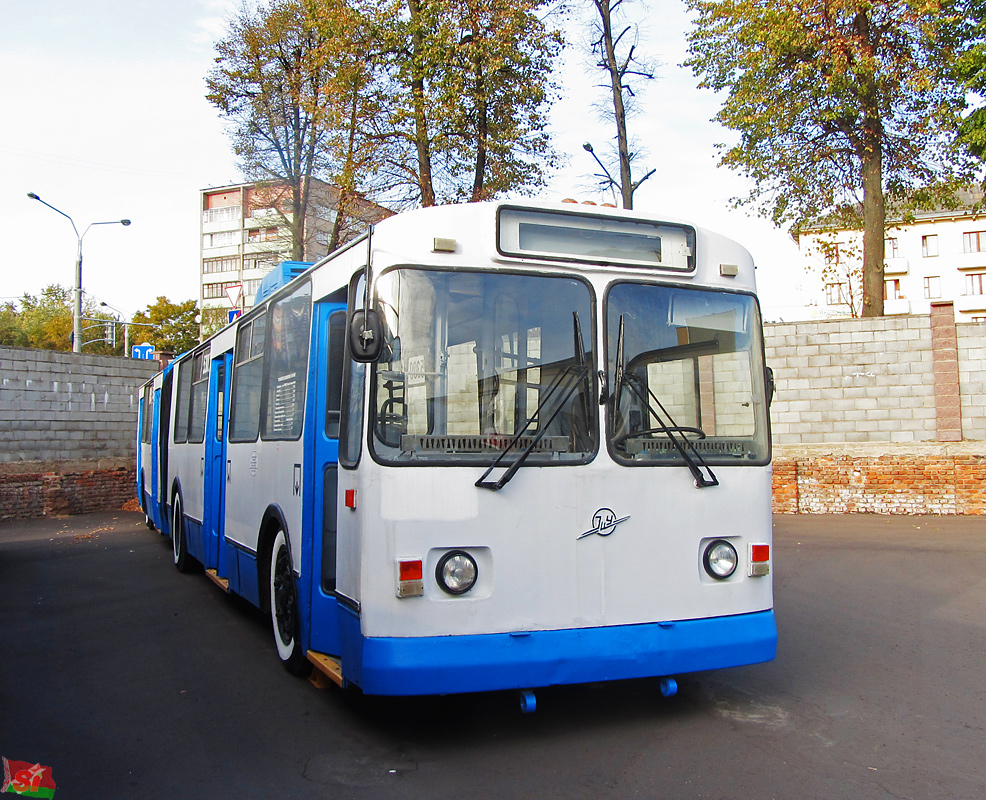 明斯克, ZiU-683V01 # [5300]