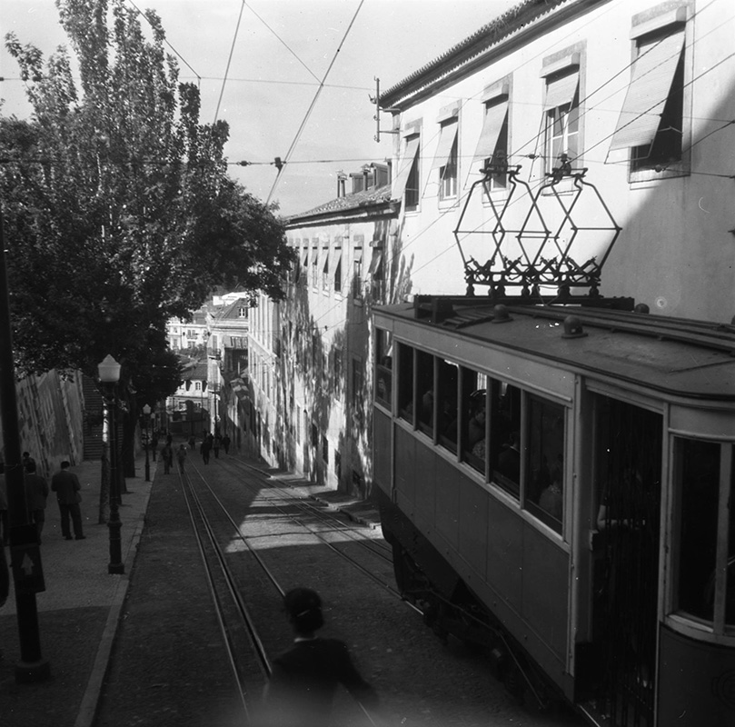 Лиссабон, Фуникулёр* № 2; Лиссабон — Ascensor da Glória