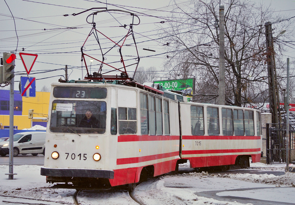 Saint-Petersburg, LVS-86K Br. 7015