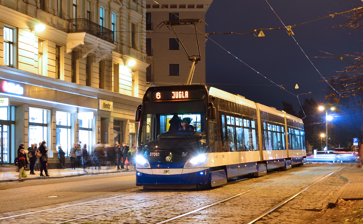 Рига, Škoda 15T ForCity Alfa Riga № 57082