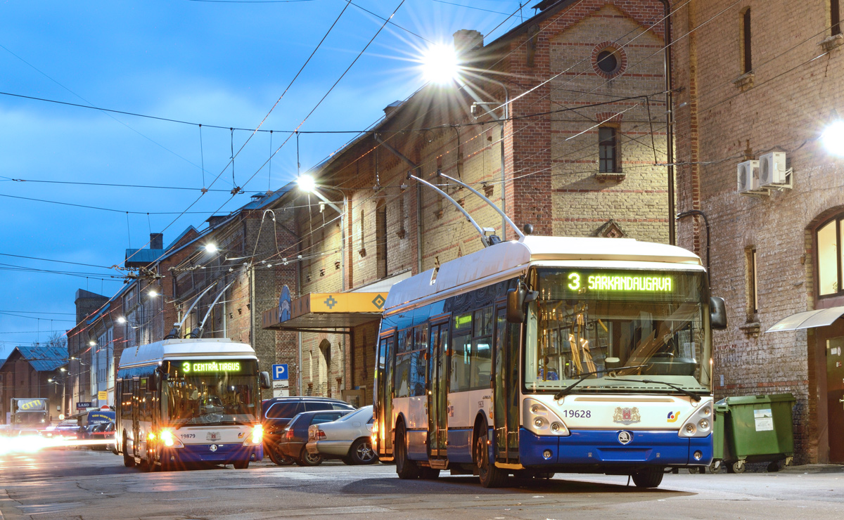 Рига, Škoda 24Tr Irisbus Citelis № 19628; Рига, Škoda 24Tr Irisbus Citelis № 19879