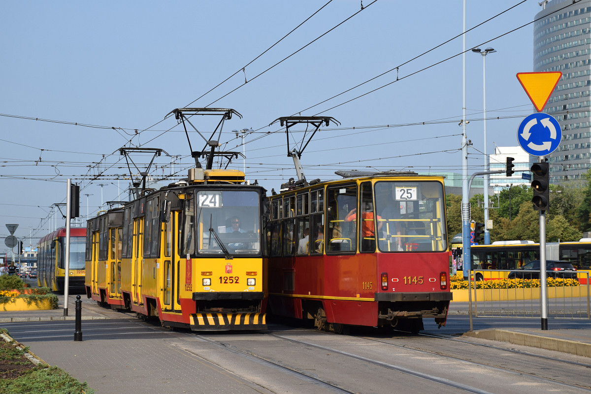Варшава, Konstal 105Na № 1252; Варшава, Konstal 105Na № 1145