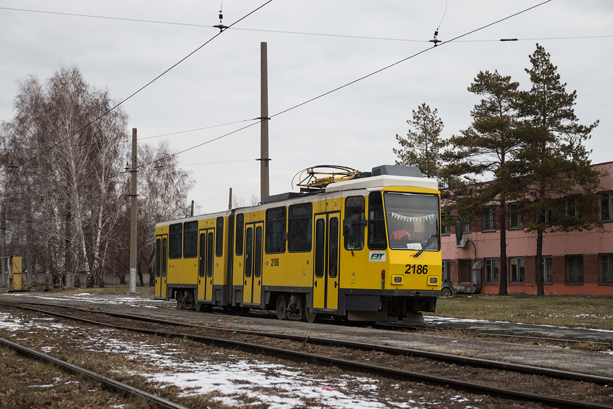 Новосибирск, Tatra KT4DM № 2186